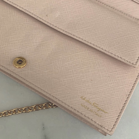 Ferragamo Vara Wallet on Chain - Picture 5 of 13